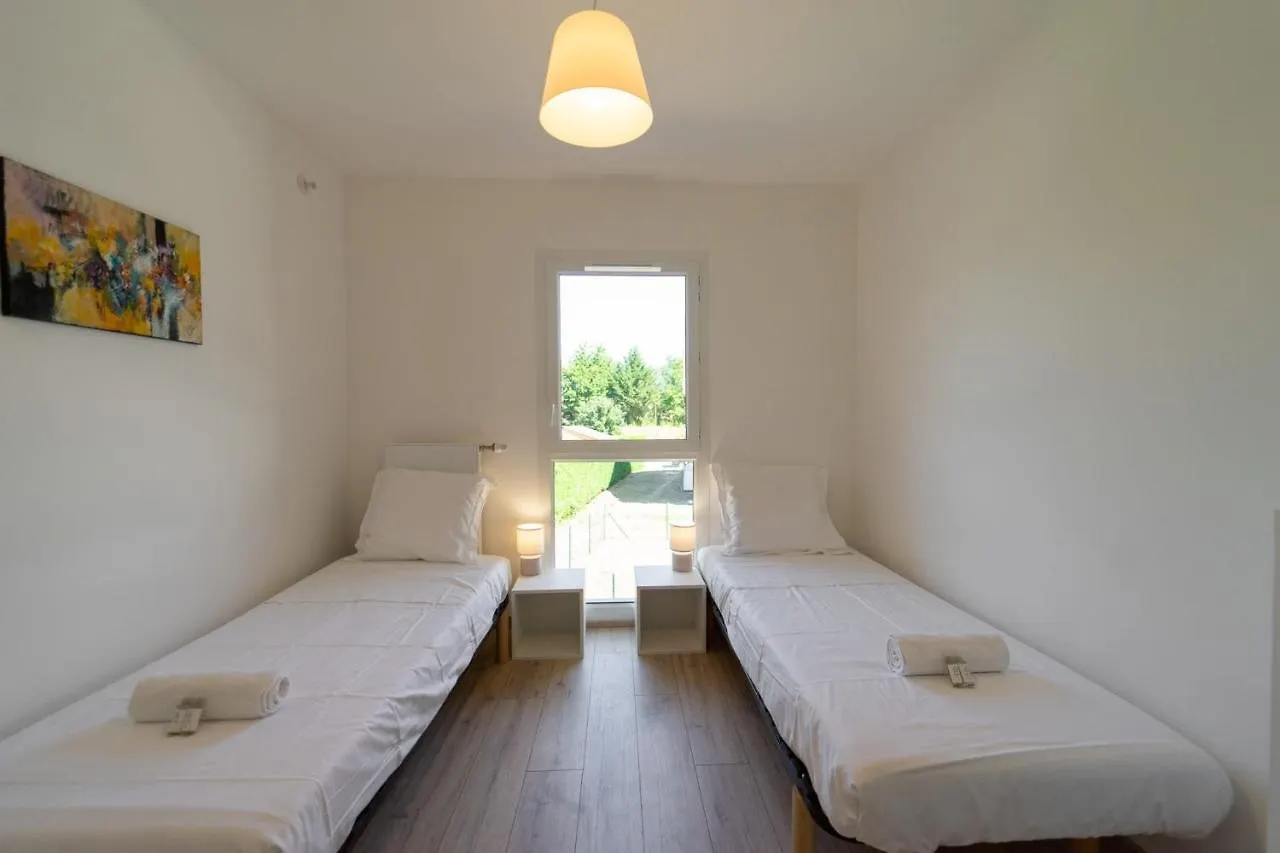 Au Bonheur Du Lac Charmant Appartement Pour 4 Personnes Duingt Holiday home