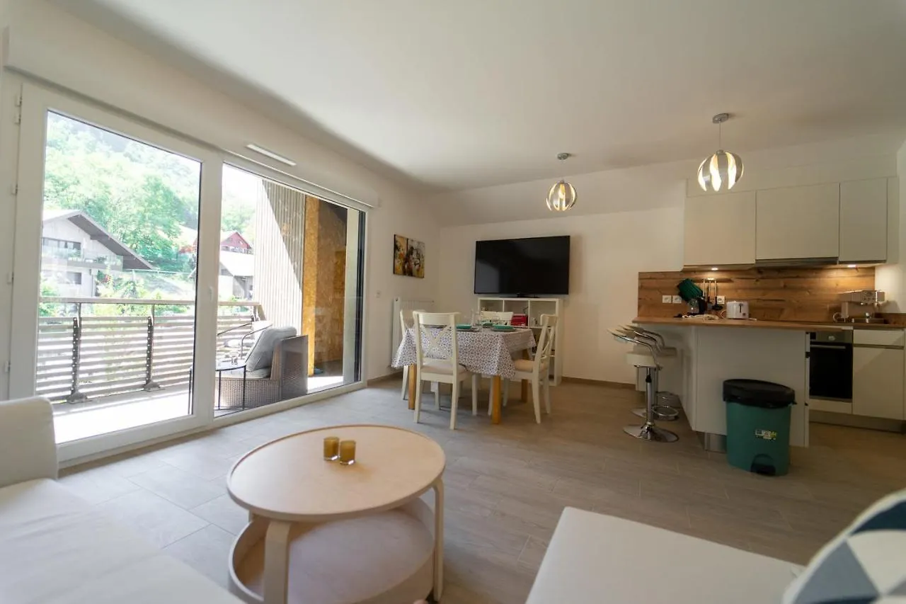 Holiday home Au Bonheur Du Lac Charmant Appartement Pour 4 Personnes Duingt