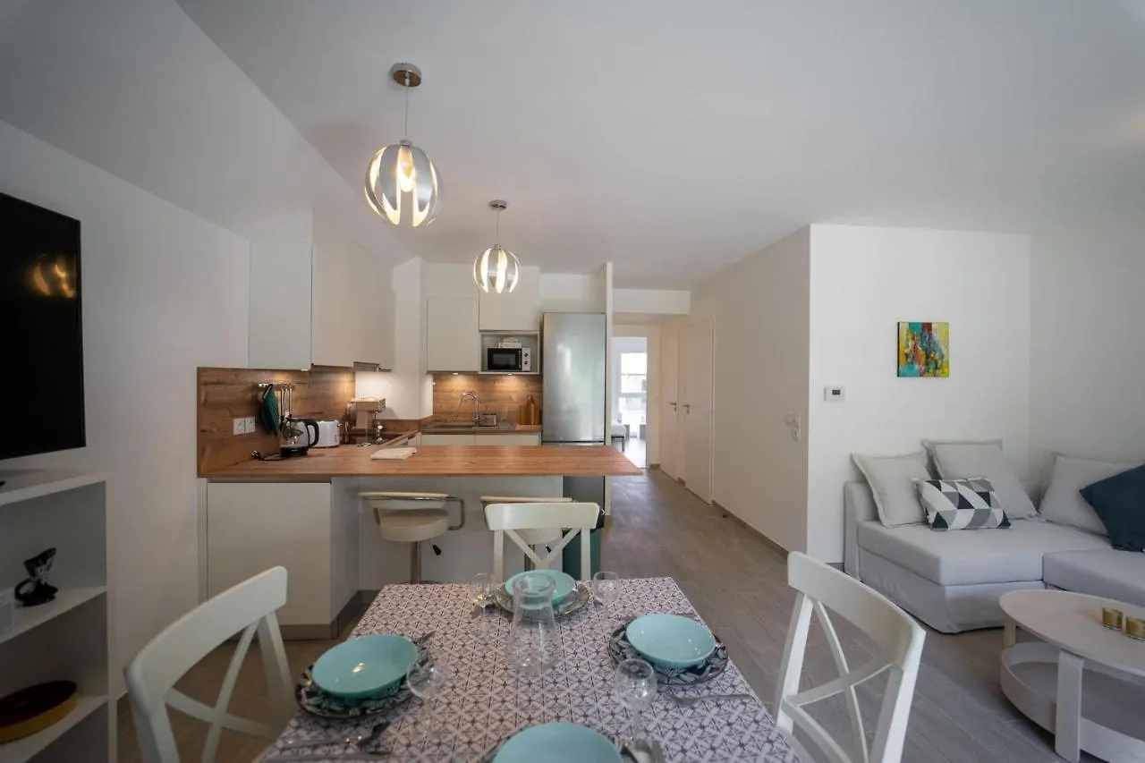 Au Bonheur Du Lac Charmant Appartement Pour 4 Personnes Duingt Holiday home