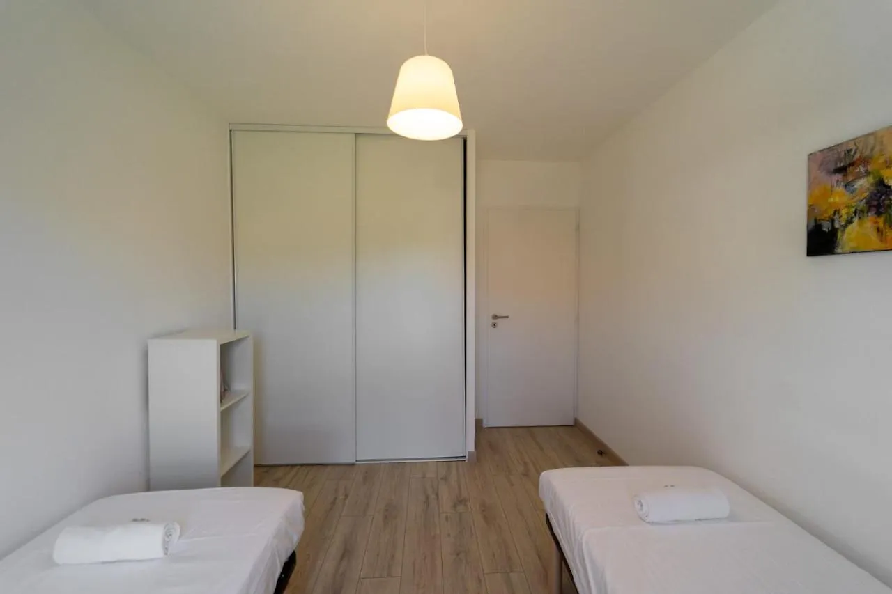 Au Bonheur Du Lac Charmant Appartement Pour 4 Personnes Duingt